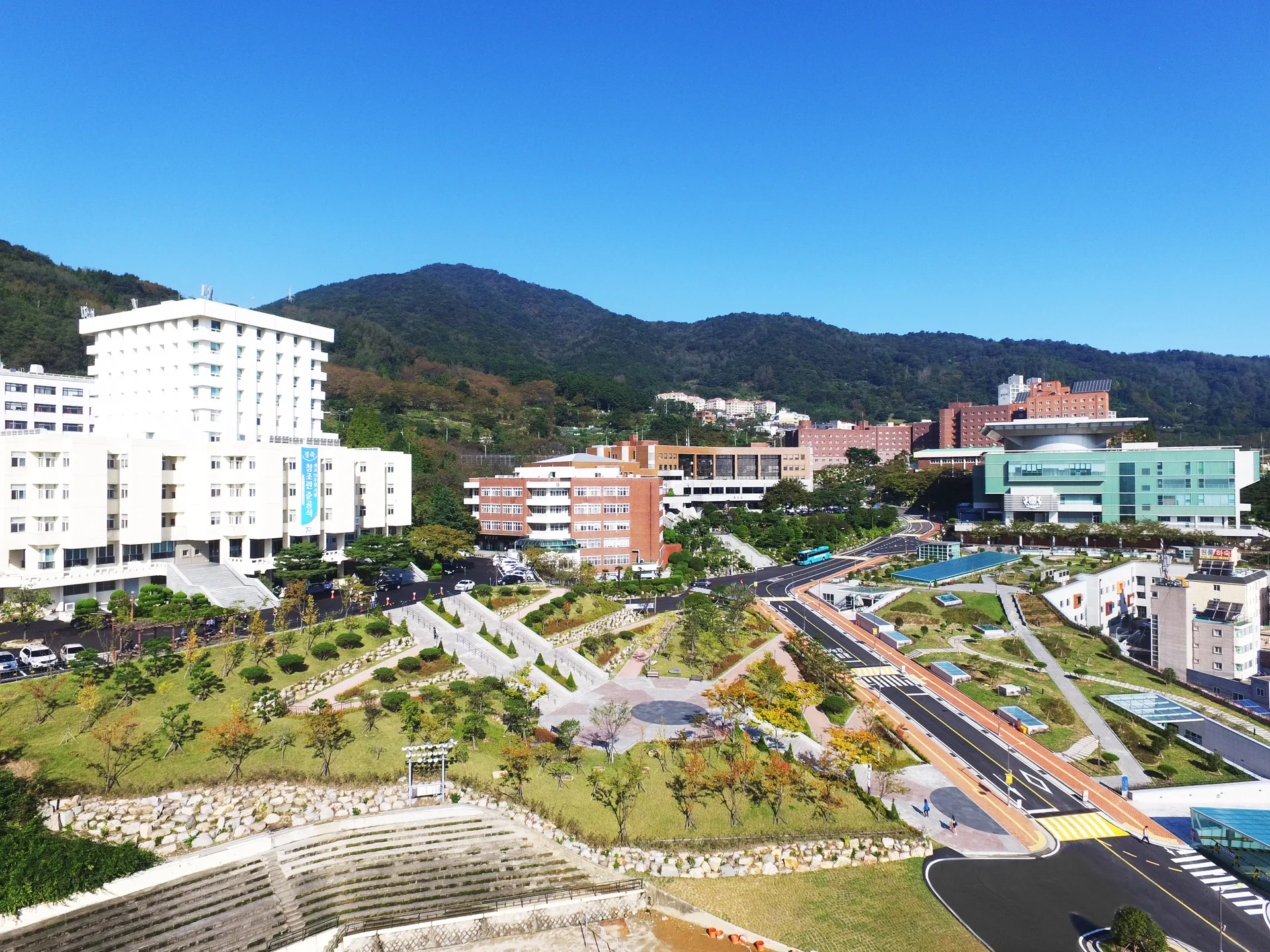 庆南大学校园全景